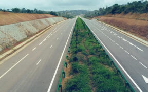 L'autoroute Yaoundé-Douala se dégrade